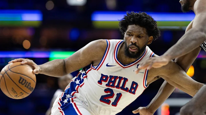 76人主帅：恩比德是我们最优秀的三分射手之一 能为队友创造更多突破内线的空间